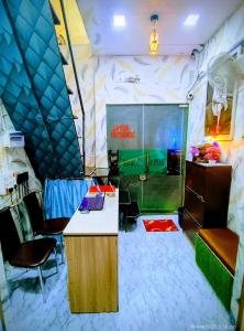 royal guest house and dormitory in asalpha