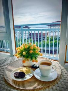 Spacious Studio unit with Balcony and Seaview