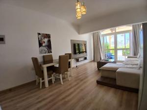 ss-3404 Aurora One bedroom