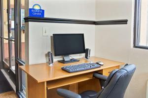 Days Inn by Wyndham Lawrenceville