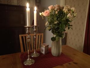 Cabin with Jacuzzi, beach & 6 beds near Järvsö