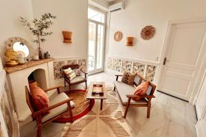 Cannes centre - Forville Market