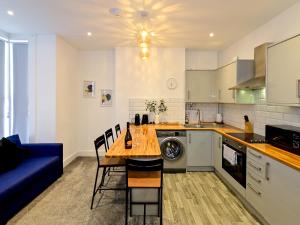 Pass the Keys Llandaff - Modern Bright Central wParking