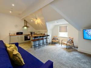 Roath - Modern Flat Near City Centre WParking Pass the Keys