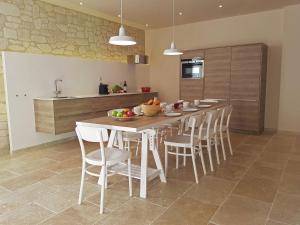 Appartements Classy Apartment in Villeseque-des-Corbieres with Swimming Pool : photos des chambres