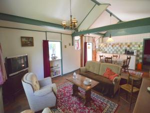 Cozy Holiday Home in Bergen op Zoom with Garden