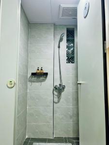 Hanoi Railway Capsule Hostel