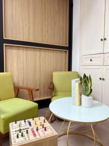 Hanoi Railway Capsule Hostel