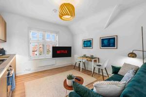 Hove Sunrise By My Getaways