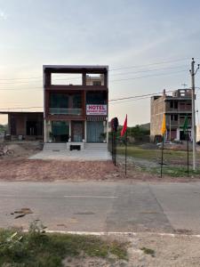Hotel Bhagwati palace