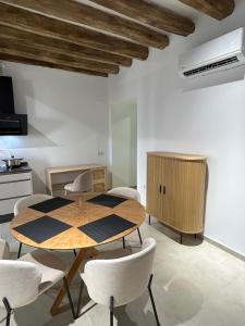 Casa Cuatro Esquinas