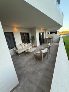 Family residence, swimming pool and tranquility, ground floor