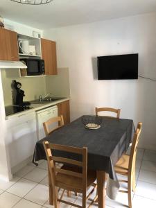 Appartements Appartement Arreau : photos des chambres