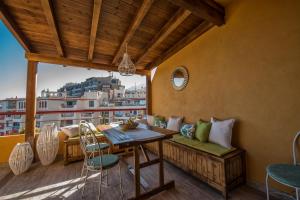 Apartamento con terraza y vistas al Mar