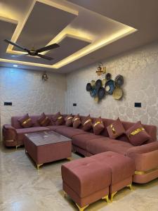 FamJam Onyx Oasis 4bhk apartment