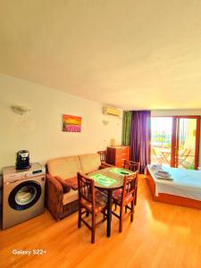 Studio Flat Saint Vlas