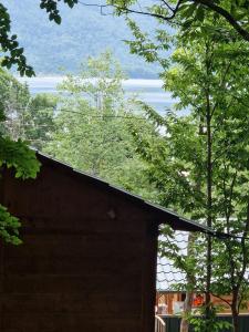 Eco Cottages Shaori Lake