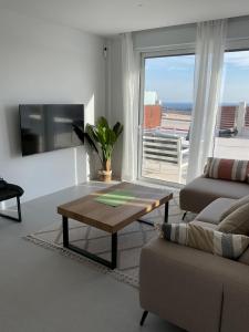 Villa Mirasol - mountain-, sea view, roof terrace, private pool