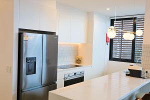 Maroochydore Penthouse - Stunning Views- 2Carparks