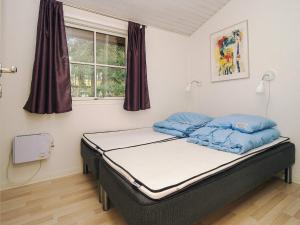 6 person holiday home in Store Fuglede