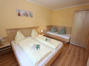 Apartment in Hüttschlag near Ski Bus