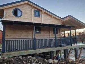 Maisons de vacances Chalet in Saint Laurent with Pool : photos des chambres