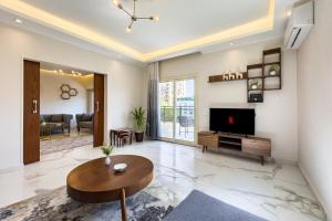 The 2BDR Emerald Pearl Heart of Heliopolis