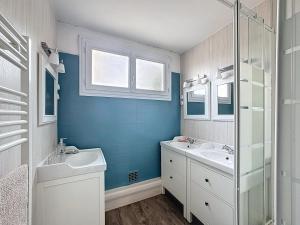 Appartements Le Cosy Genin - 3 Chambres Bureaux Parking : photos des chambres