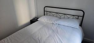 Central, Mews, 2 bed flat