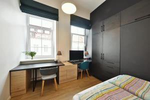 Domillion 3bdr 2bath New Apt w free parking V1020