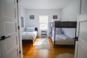 Valley Brickhouse Hot Tub Trails Downtown 1m