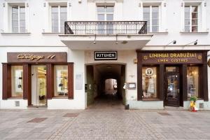 Domillion 2bdr Quiet & light City Hall apt D1117A