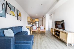 Great 1 BDR Hollywood Experience