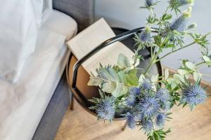 Domillion 1bdr New old town apt U2308