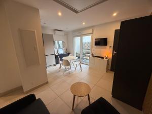 Studio moderne au cœur du 6e 8e