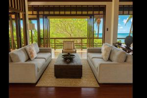 Blue Samui Ocean Villa - 3 Large Ensuite Bedrooms - Private Pool, Jacuzzi Villa & Car with driver - Near Four Seasons - Ocean & Mountains Views