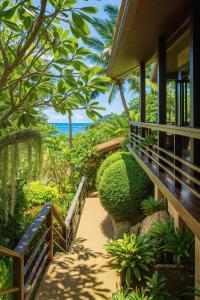 Blue Samui Ocean Villa - 3 Large Ensuite Bedrooms - Private Pool & Jacuzzi Villa - Near Four Seasons with Ocean & Mountains Views
