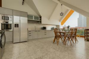 Lakeview Park Villas - Every Duplex with Private Pool