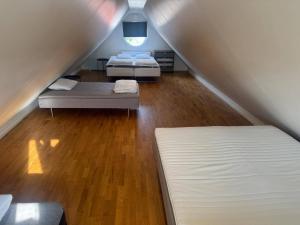 Modern 1-Bedroom Apartment for 6 Near Kristianstad