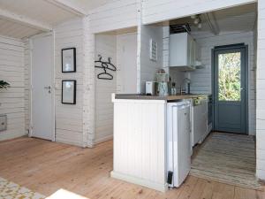 4 person holiday home in Ebeltoft-By Traum