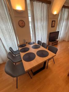 DH Duomo V BIG Party apartment 12 people