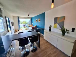 Appartements Terrasse de la pompignane - T2 lumineux plein sud : photos des chambres