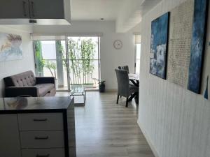 Big Apartment 2 rooms next to Miraflores