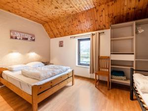 Cottage with Garden, Lessive