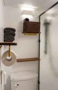 Air conditioner 4 people Line 2 Sillim Station Parking Outdoor table Seoul tour Gocheok Dome K-pop lovers hideout