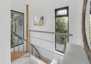 Modern & Pet-Friendly Retreat in Kent Countryside