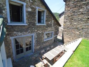 Cozy Cottage Near River