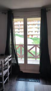 Appartement 5 Personnes, cosy, grand balcon, départ rando