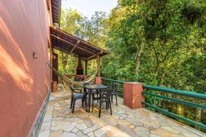 Camburi 5 quartos com piscina natural