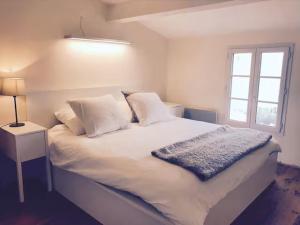 Bargemon villa with modern interior and gorgeous view - with private pool and aircon